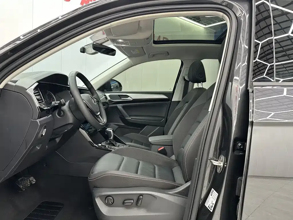 Volkswagen Tayron 2022 из CN, фото 4