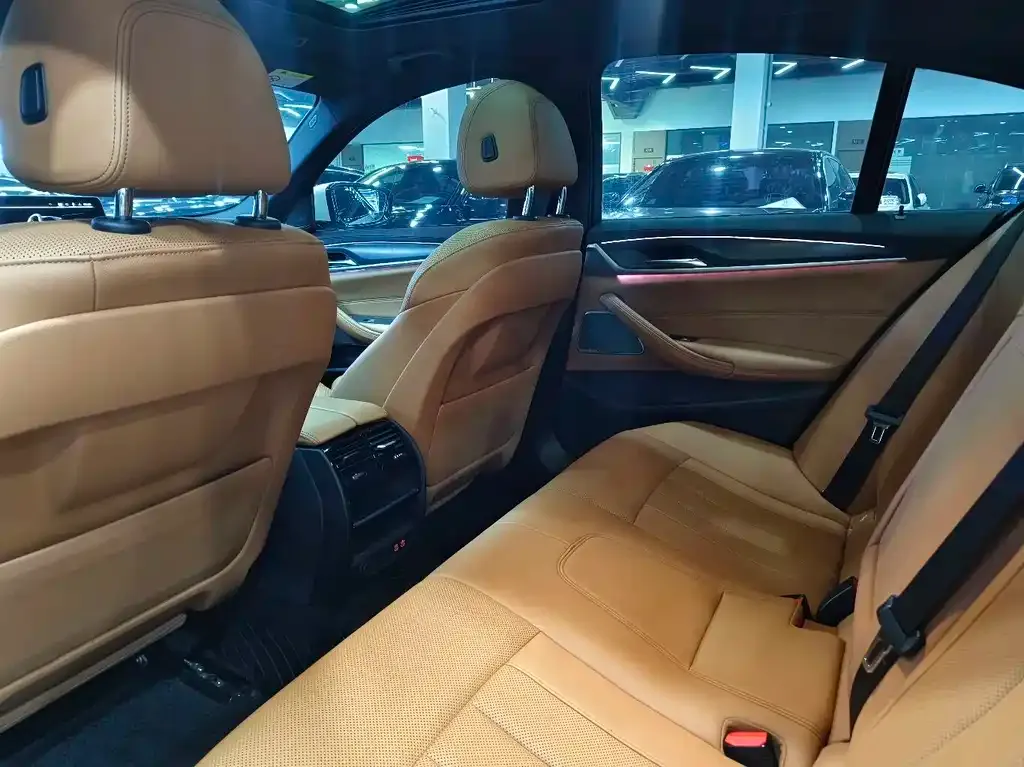BMW 5 Series (Import) — фото 10