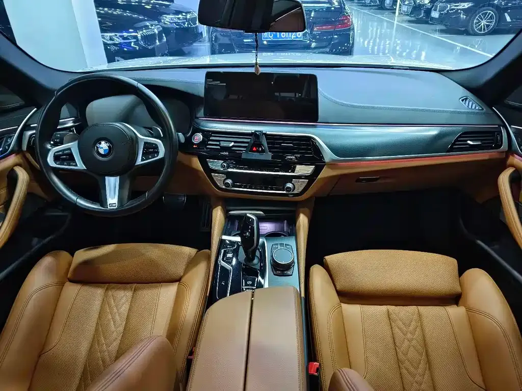 BMW 5 Series (Import) — фото 9