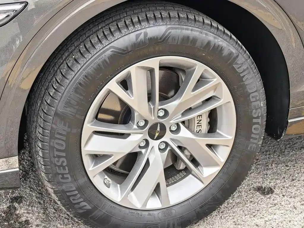 Genesis GV70 2024 из CN, фото 7