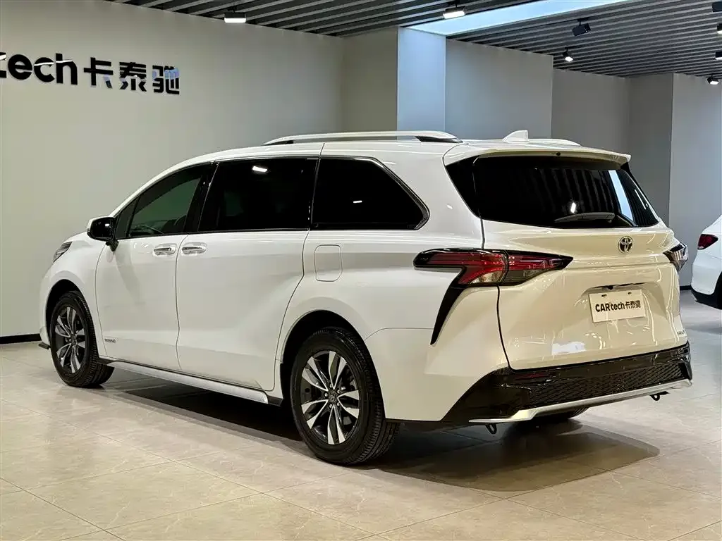 Toyota Granvia 2024 из CN, фото 9