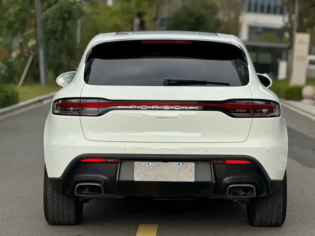 Porsche Macan — фото 10