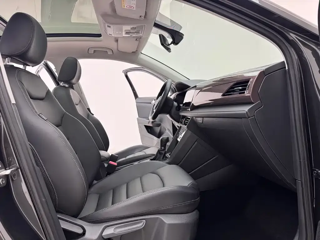 Volkswagen Tharu 2022 из CN, фото 7