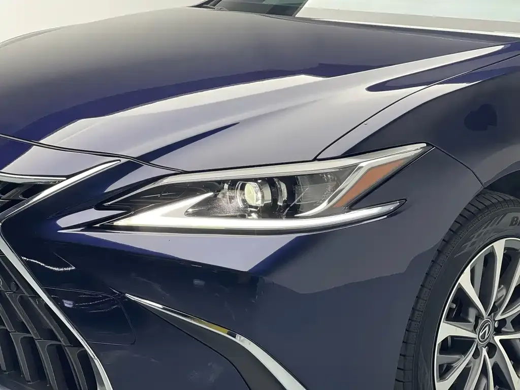 Lexus ES — фото 4