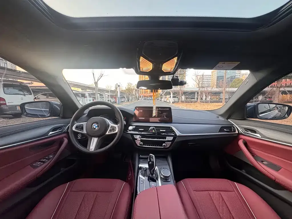 BMW 5 Series New Energy — фото 8