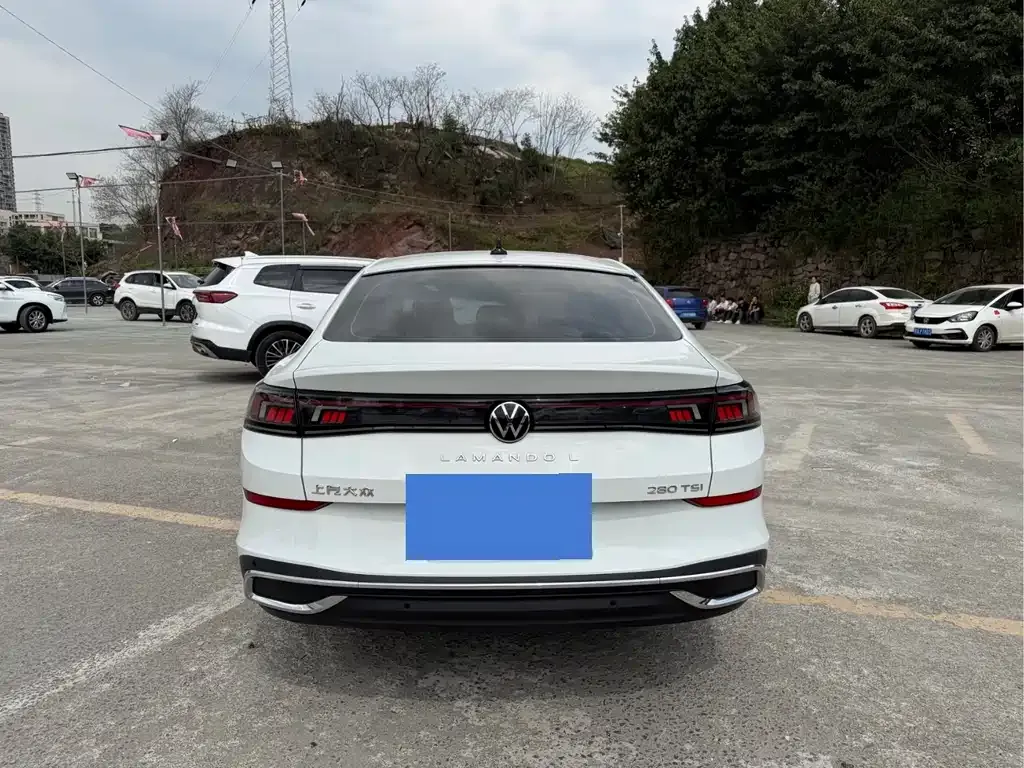 Volkswagen Lamando 2024 из CN, фото 10