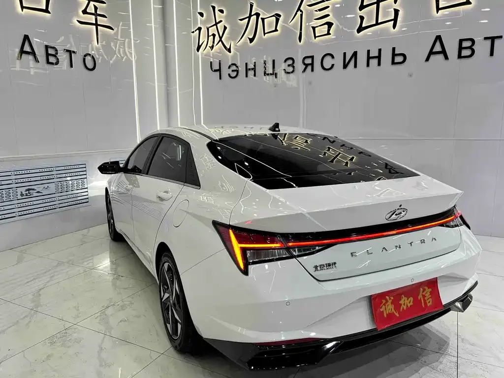 Hyundai Elantra 2022 из CN, фото 2