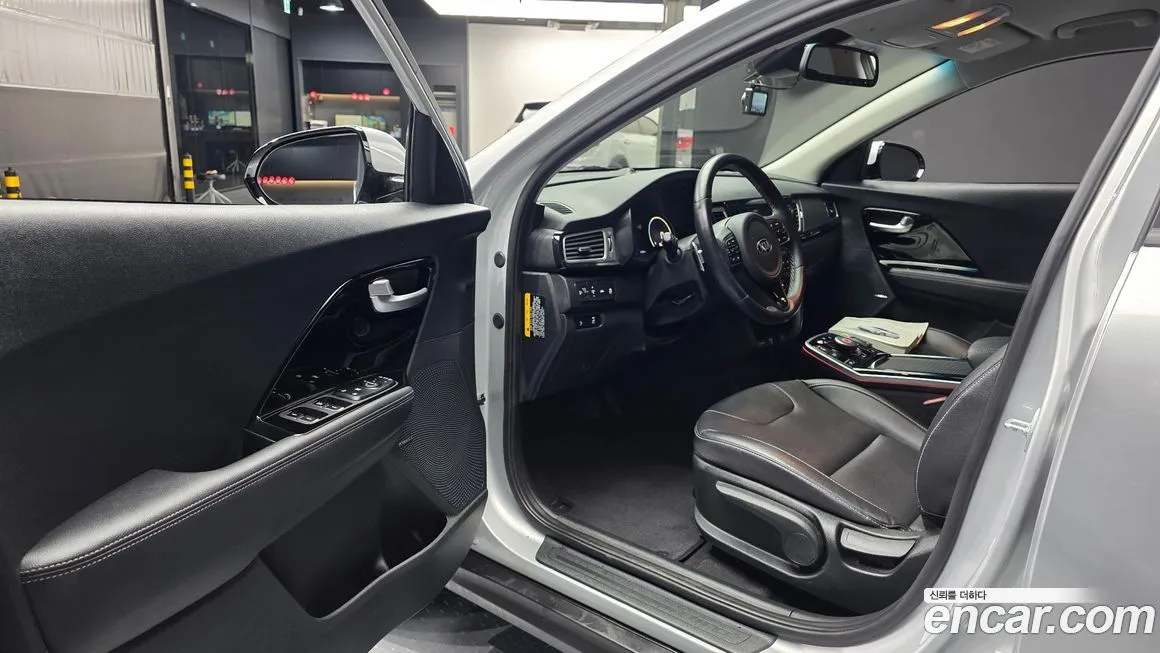 Kia Niro 2021 из KR, фото 10