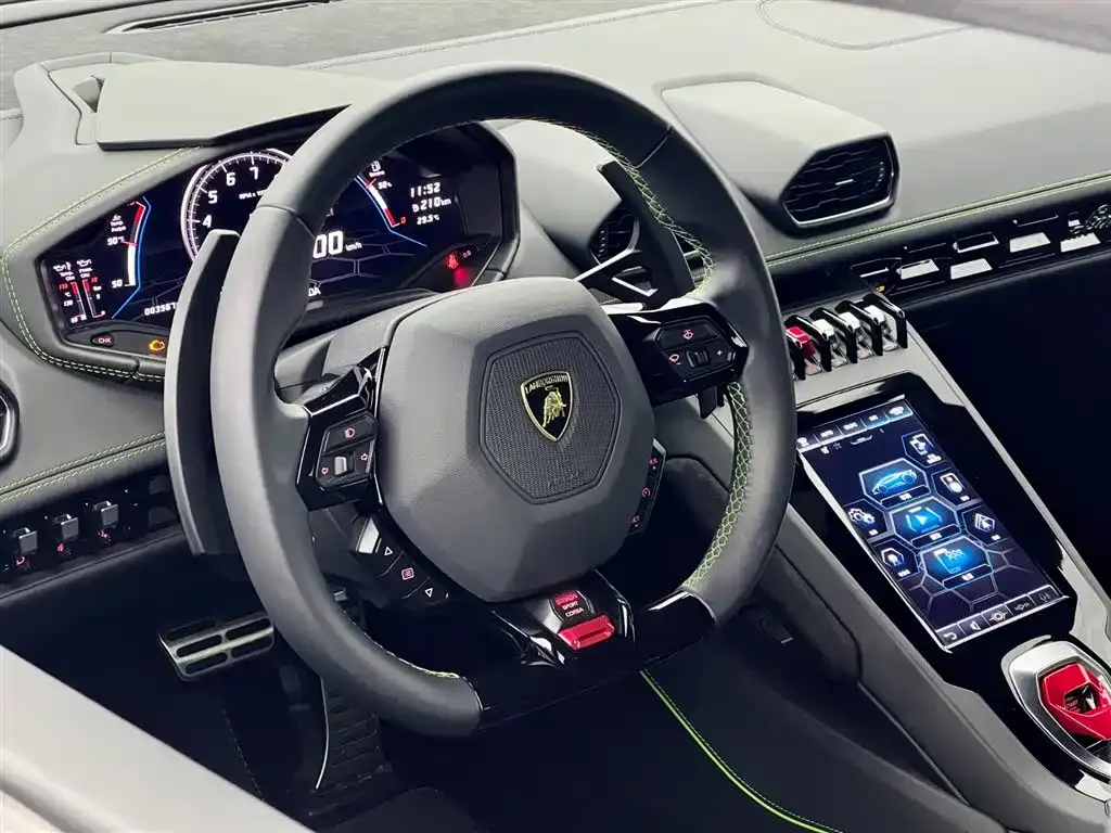 Lamborghini Huracan 2021 из CN, фото 4