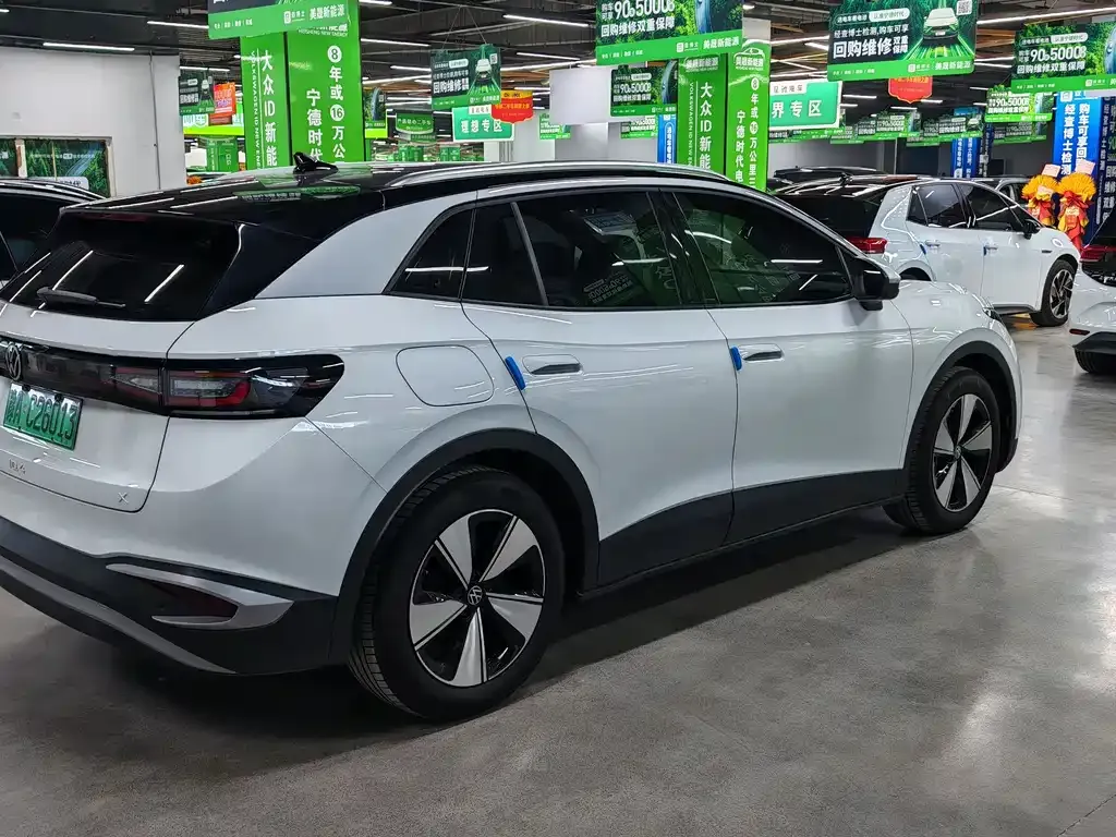 Volkswagen ID.4 X 2024 из CN, фото 6