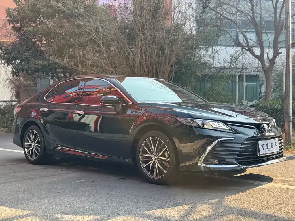 Toyota Camry 2023 из CN, фото 9