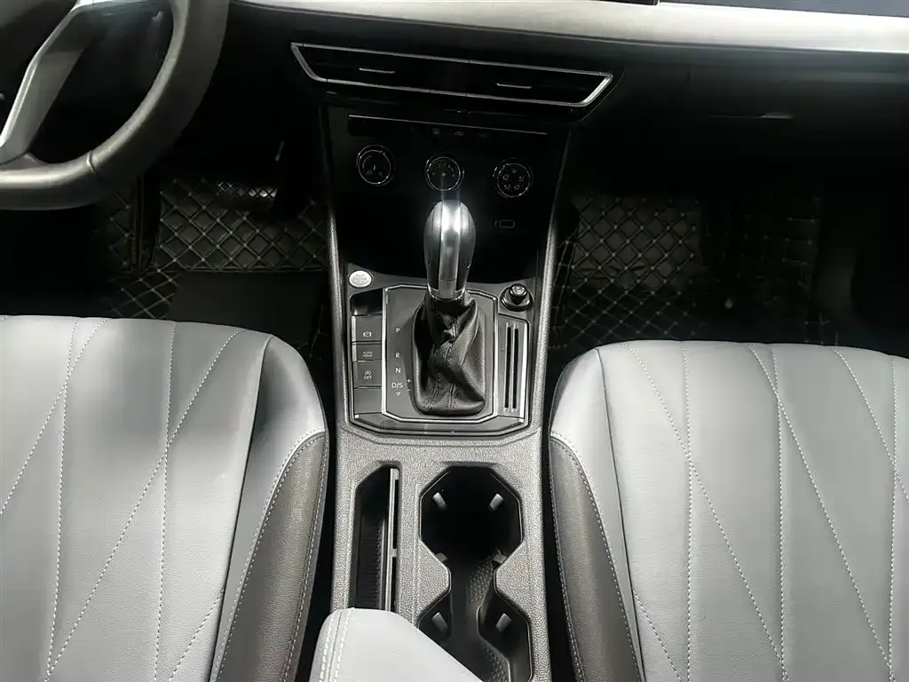 Volkswagen Lavida 2023 из CN, фото 5