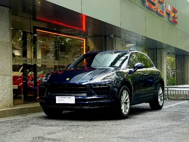Porsche Macan — фото 1