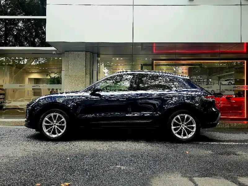 Porsche Macan — фото 10