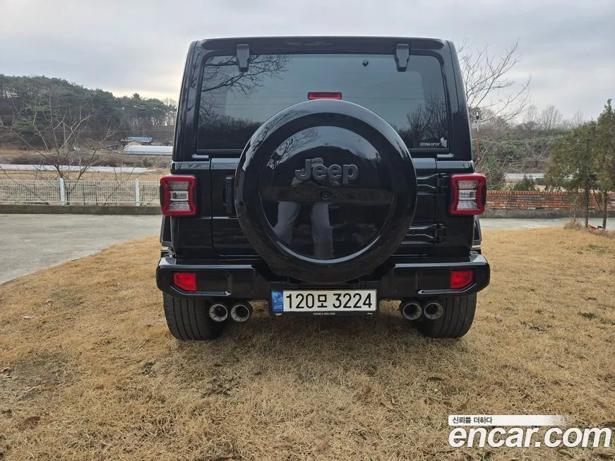 Jeep Wrangler 2022 из KR, фото 8