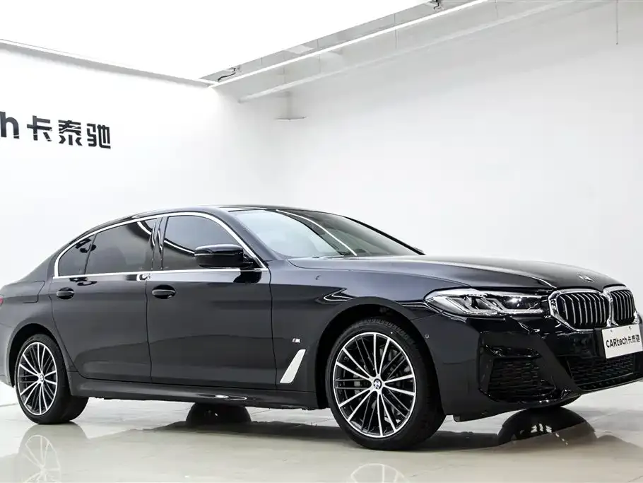 BMW 5 Series — фото 5