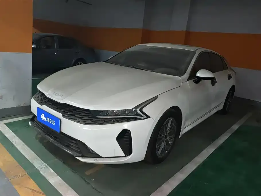 Kia K5 2022 из CN, фото 1