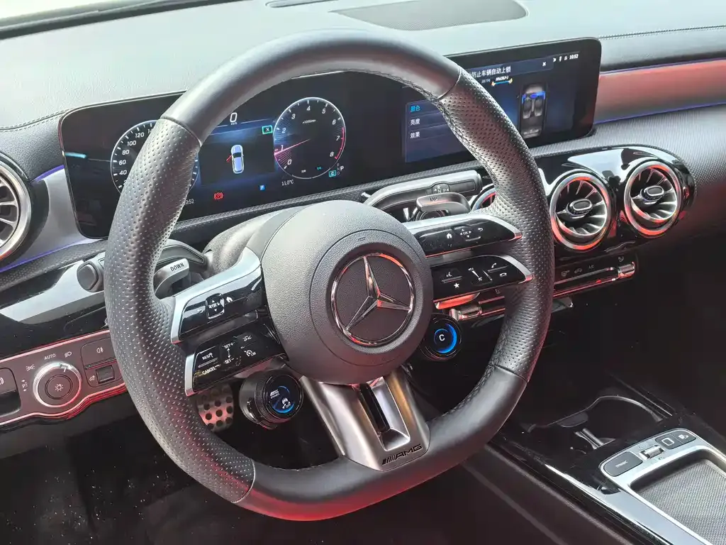 Mercedes-Benz A-Class AMG (Import) — фото 8