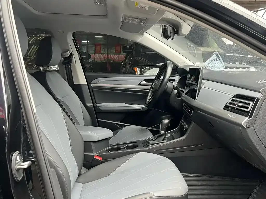 Volkswagen Lavida 2023 из CN, фото 3
