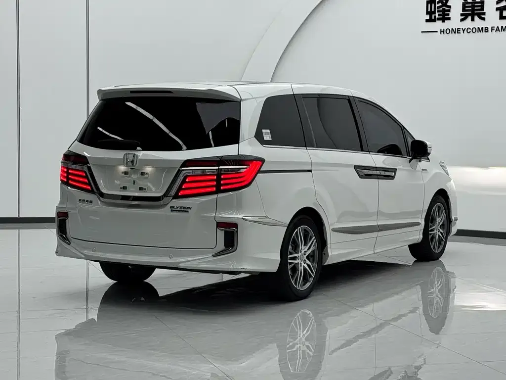 Honda Elysion 2021 из CN, фото 10