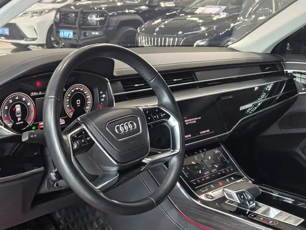 Audi A8 — фото 4