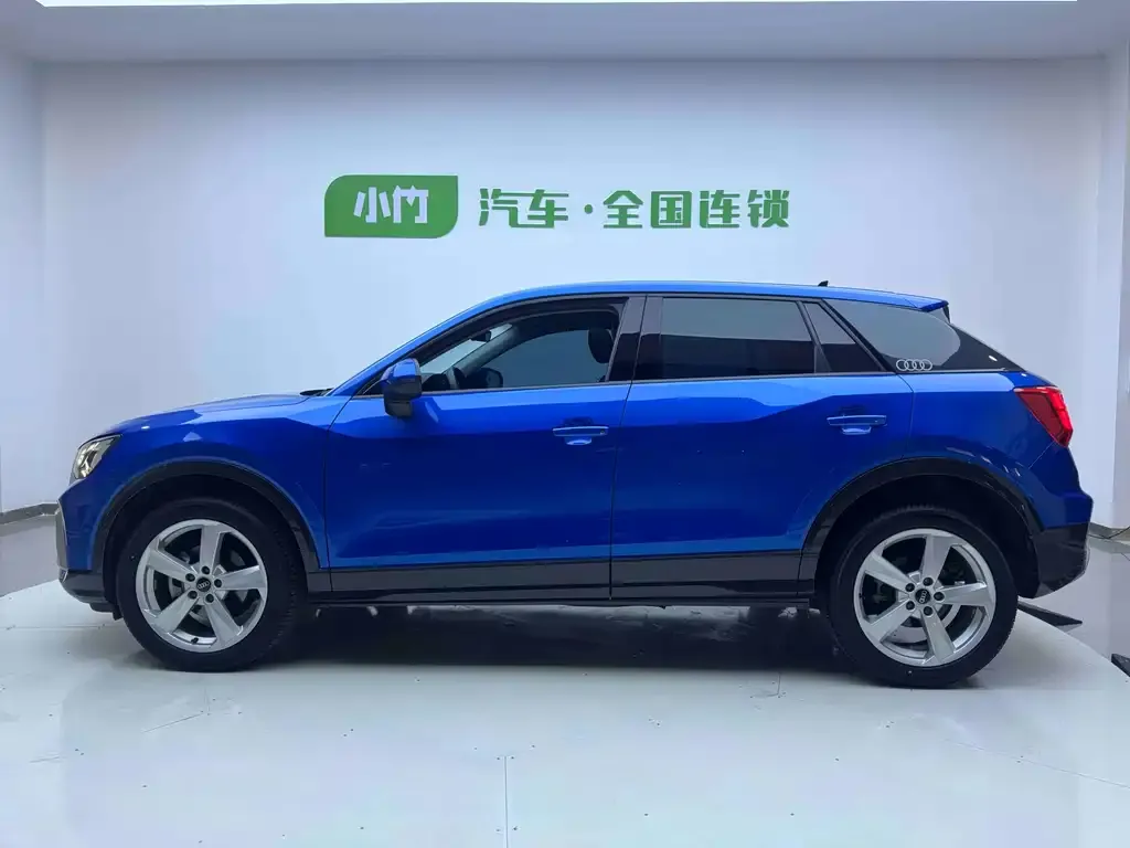 Audi Q2L 2023 из CN, фото 4
