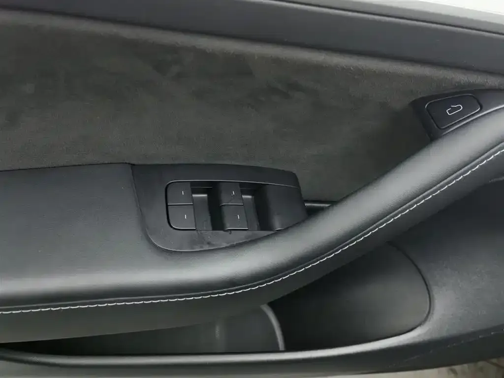 Tesla Model 3 2021 из CN, фото 10