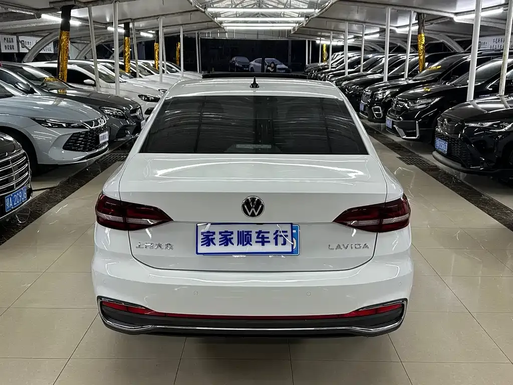 Volkswagen Lavida 2023 из CN, фото 5