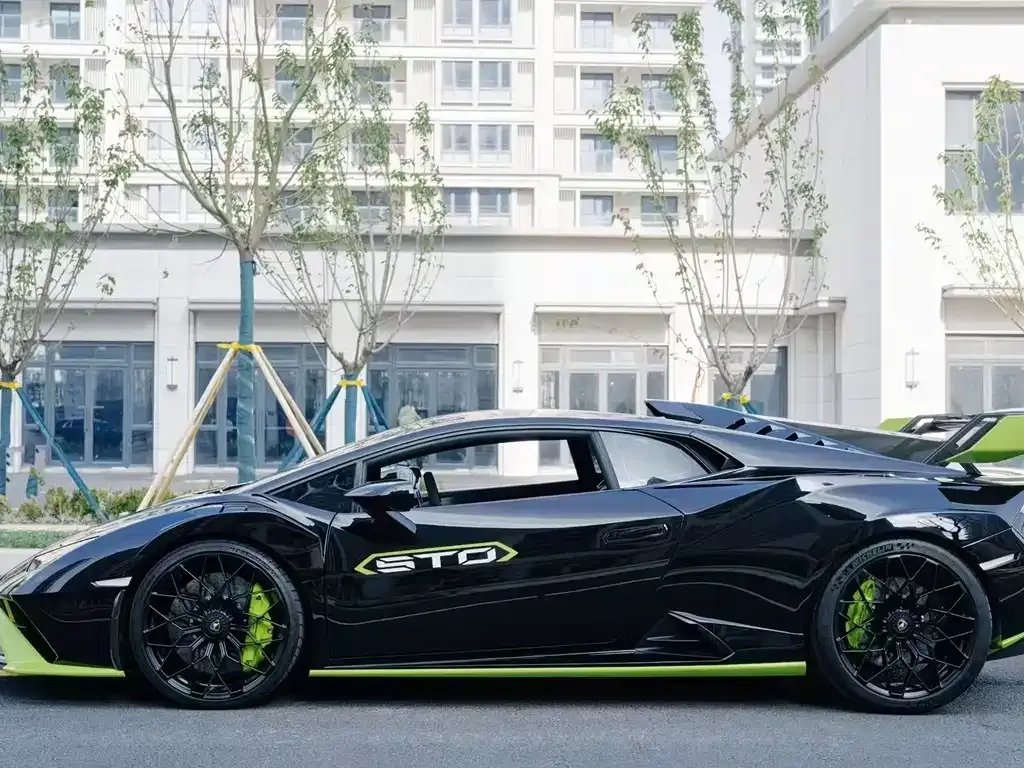 Lamborghini Huracan 2022 из CN, фото 5