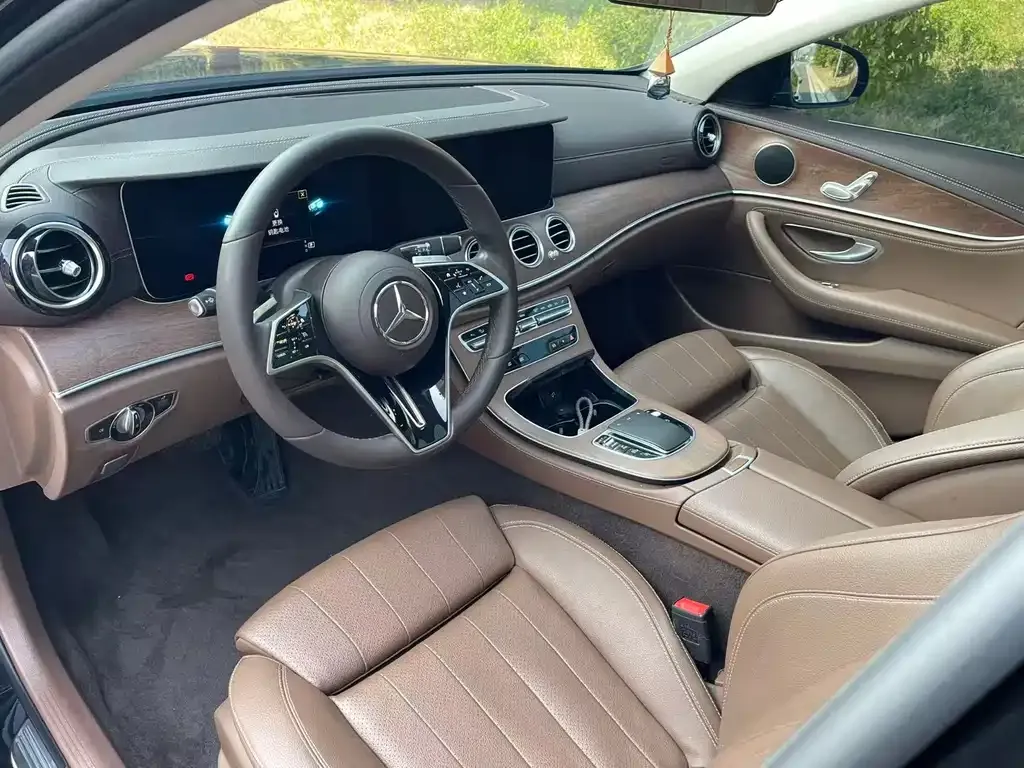 Mercedes-Benz E-Class 2023 из CN, фото 3