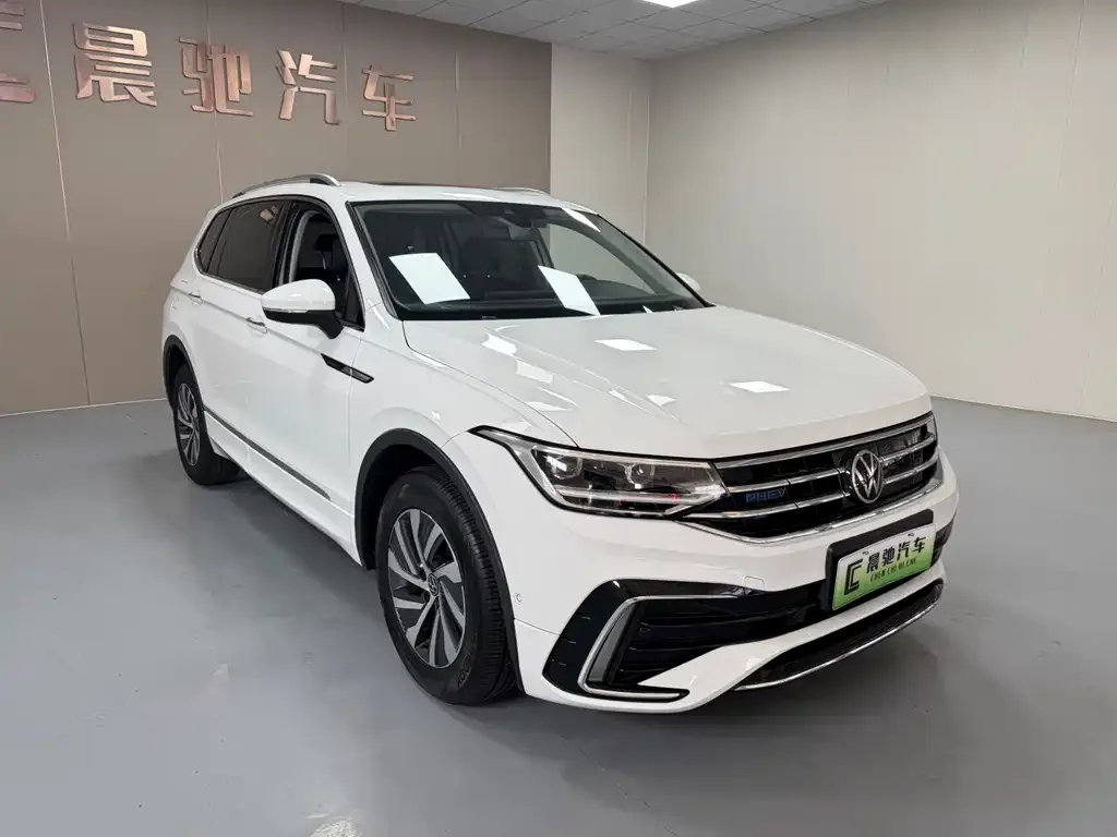 Volkswagen Tiguan L New Energy — фото 4