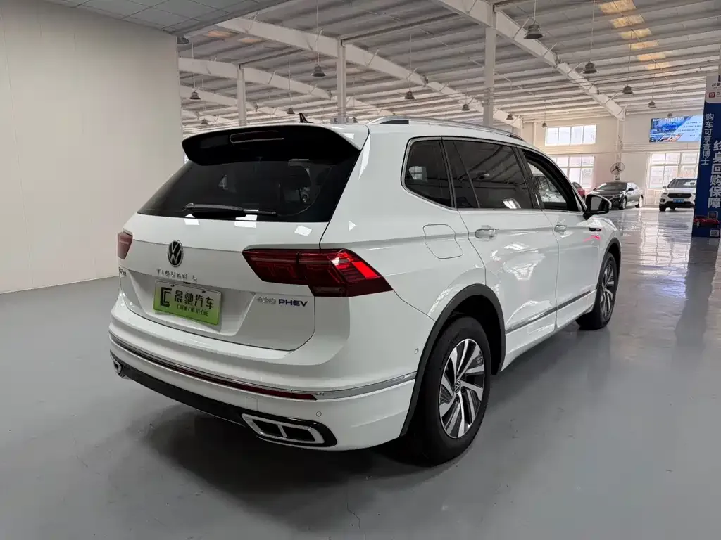 Volkswagen Tiguan L New Energy — фото 7