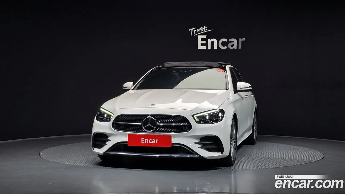 Mercedes-Benz E-Class — фото 2