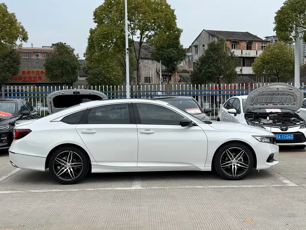 Honda Accord 2021 из CN, фото 10