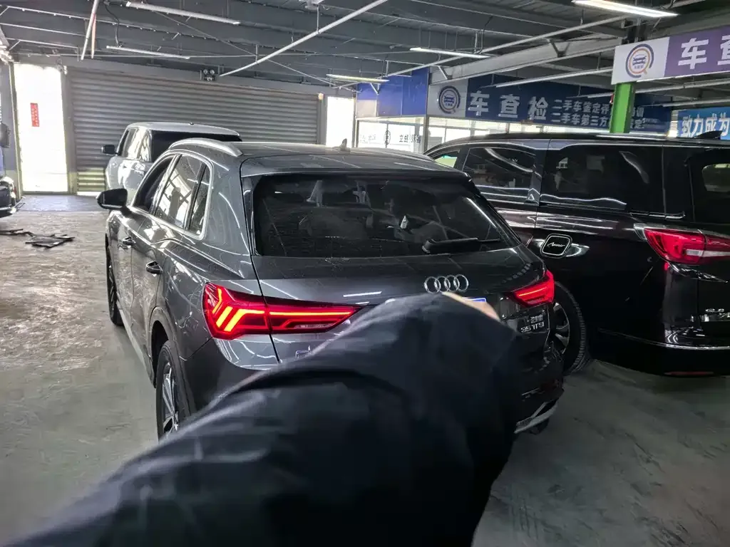 Audi Q3 2021 из CN, фото 4