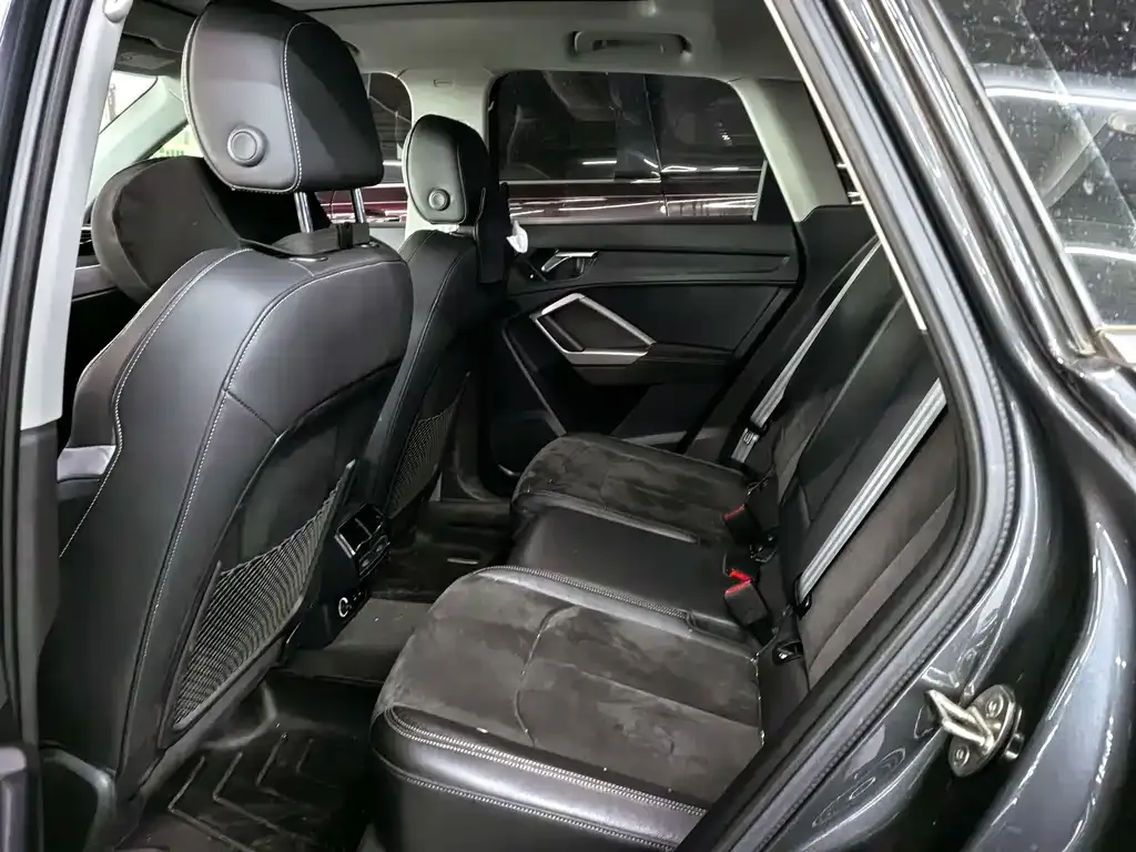 Audi Q3 2021 из CN, фото 2