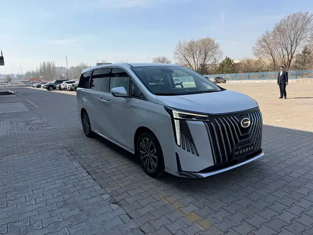 GAC Motor Trumpchi M8 — фото 4