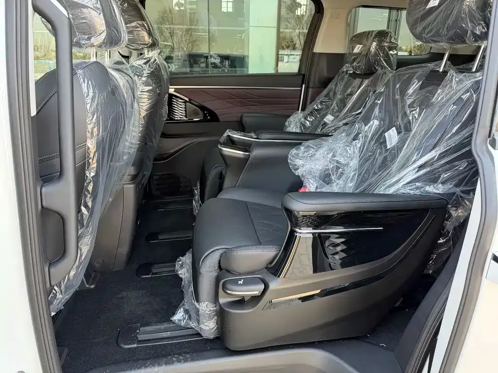 GAC Motor Trumpchi M8 — фото 2