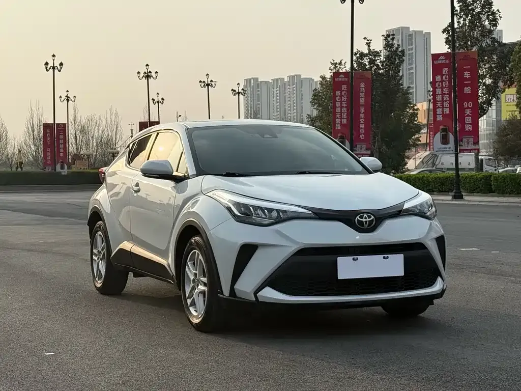 Toyota C-HR — фото 4
