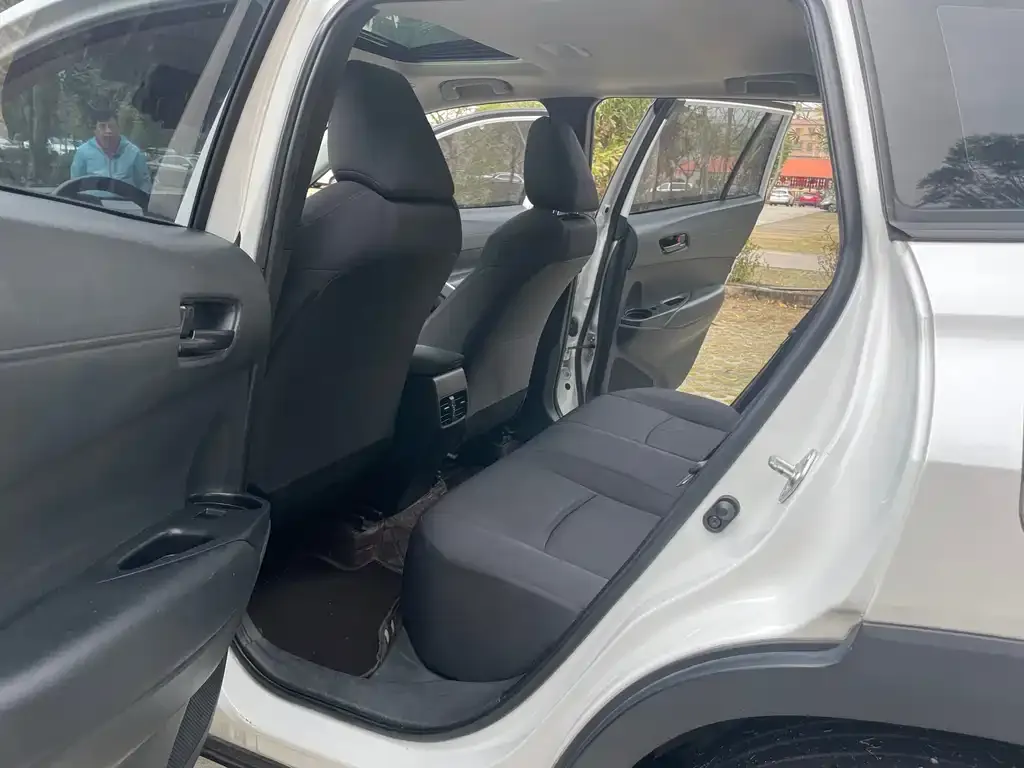 Toyota Corolla Cross — фото 2