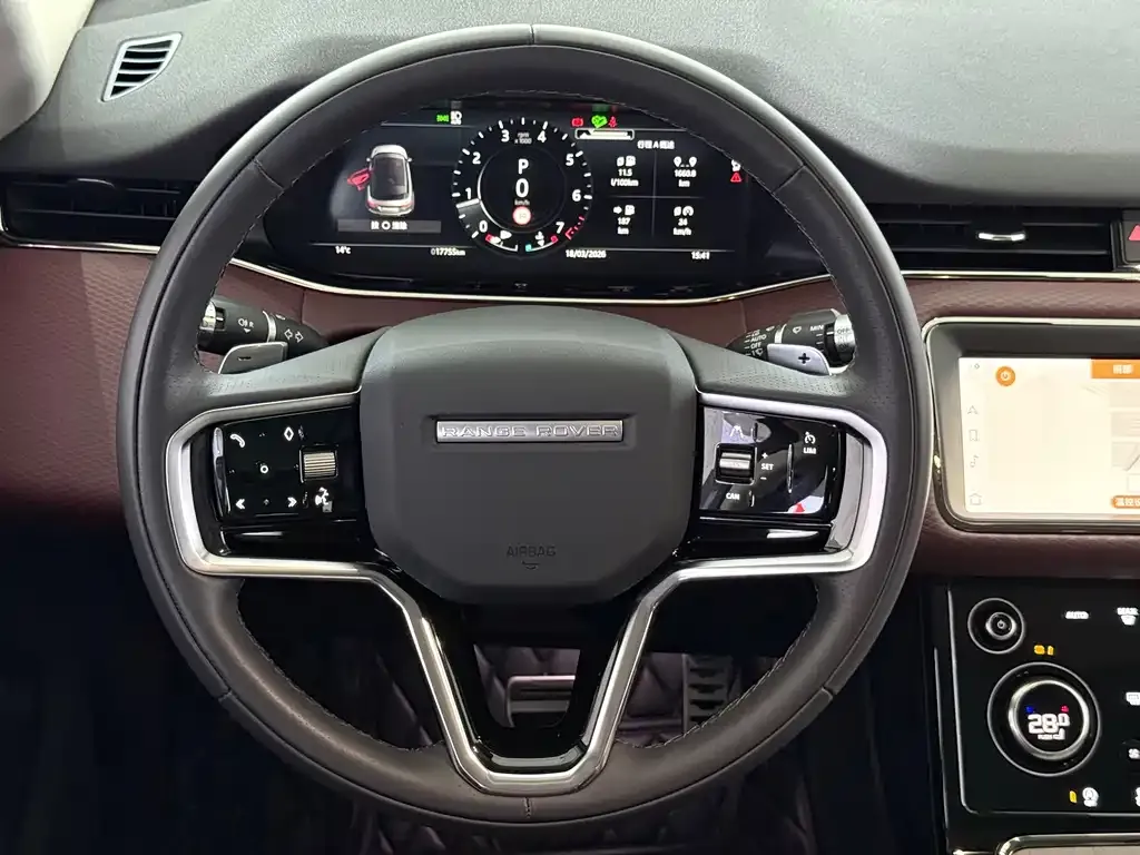 Land Rover Evoque 2023 из CN, фото 3
