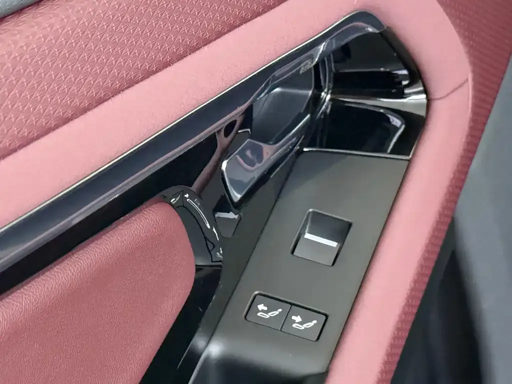 Land Rover Evoque 2023 из CN, фото 10