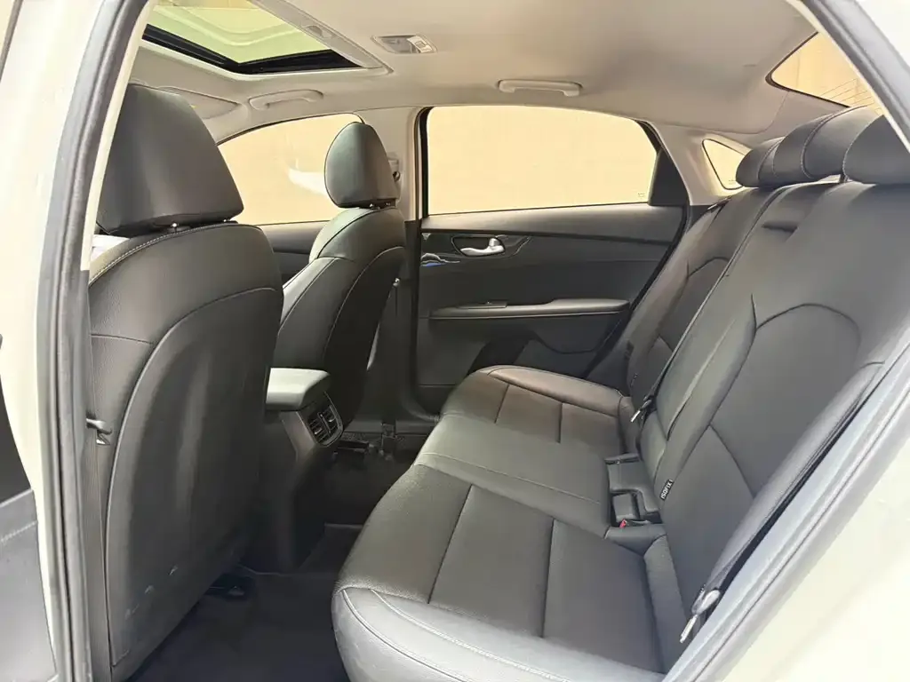 Kia K3 2023 из CN, фото 2