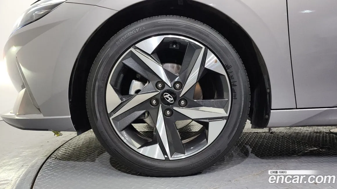 Hyundai AVANTE — фото 10