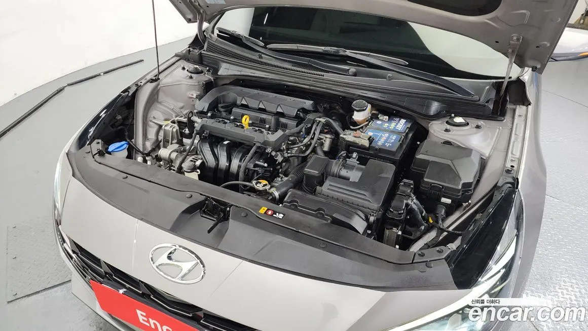 Hyundai AVANTE — фото 2