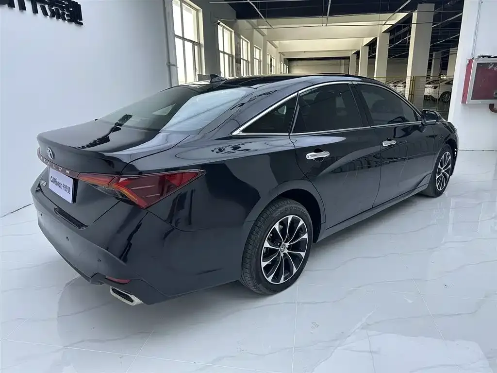 Toyota Avalon 2023 из CN, фото 9