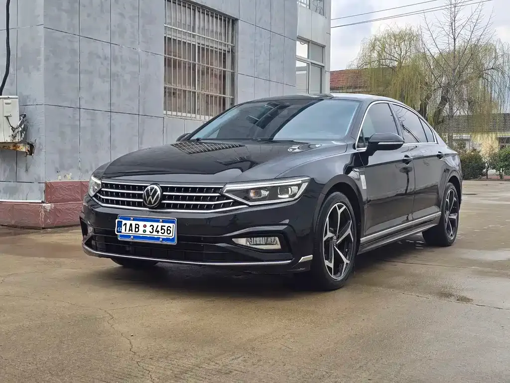 Volkswagen Magotan 2023 из CN, фото 1