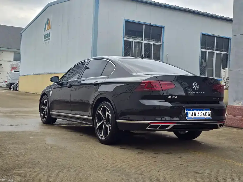 Volkswagen Magotan 2023 из CN, фото 3