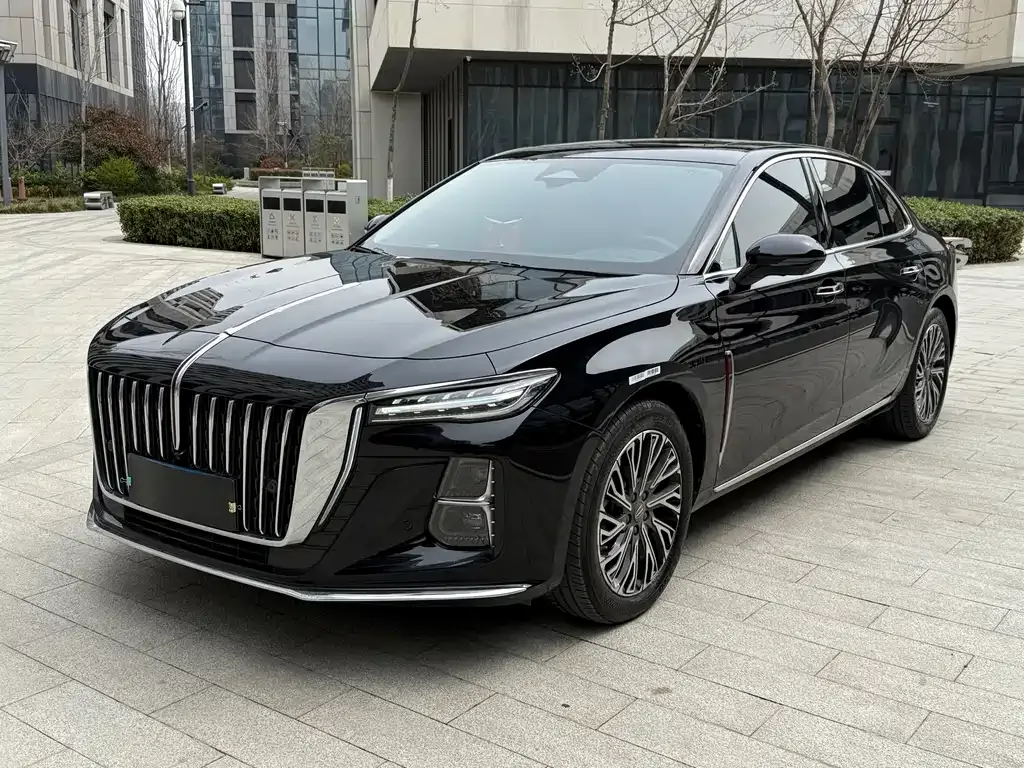 Hongqi H5 — фото 1