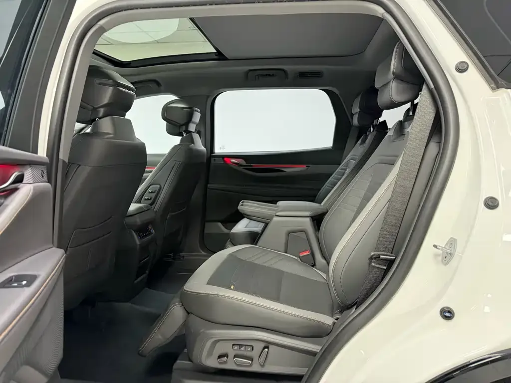 Ford Edge 2023 из CN, фото 3